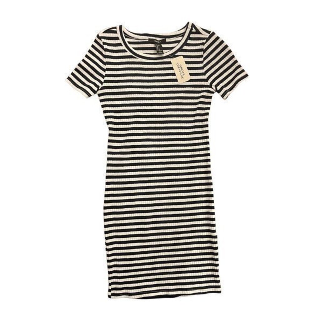 NWTs Forever 21 Black & White Striped T-Shirt Dress - Size Small